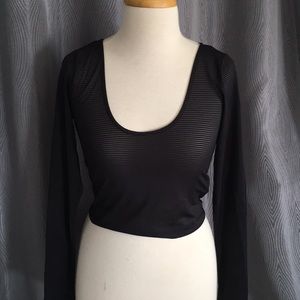 Long Sleeve Black Crop